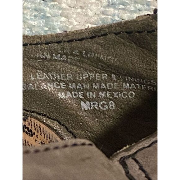 Born Shoes Womens 10/42 M Grey Leather Slip On Adjustable Strap Comfort - Picture 3 of 5